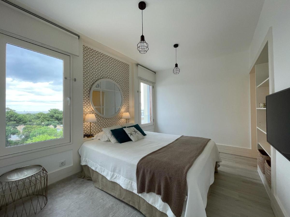 טרואיה Beautiful Penthouse Apartment With Terrace - 4 Minute Walk To The Beach מראה חיצוני תמונה